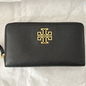 Tory Burch Britten Continental Wallet